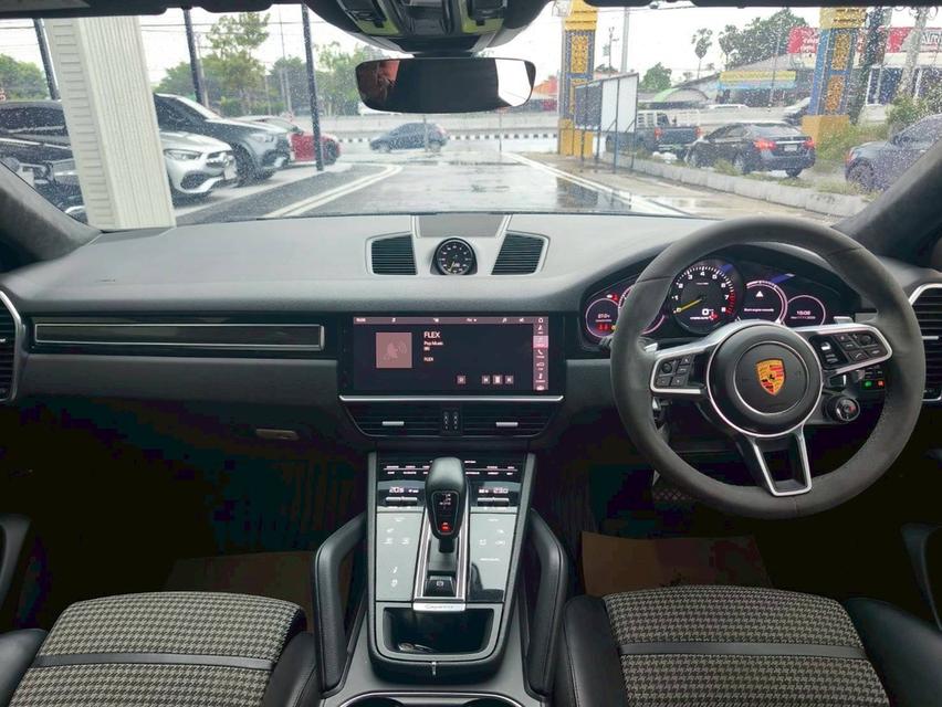 รหัสรถ KPV39 2024 PORSCHE CAYENNE Lightweight Sports Package COUPE E - HYBRID 8