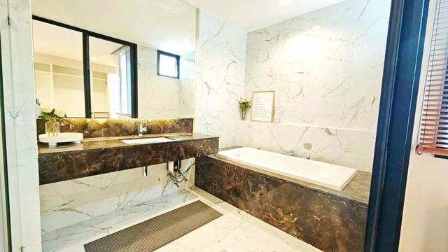 กรุงเทพกรีฑา 4นอน 4น้ำ 24ตร.วา. 3-4นอน ศรีนครินทร์-พระราม9 ARL บ้านทับช้าง.ให้เช่าทาวน์โฮม 3 ชั้น 285ตร.ม. ม.นานาชาติแสต 8