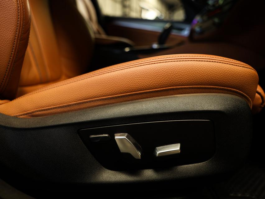 2020 BMW 520d 2.0 G30 (ปี 17-22) M Sport Sedan AT รูปที่ 14
