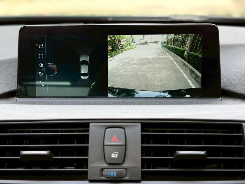 รหัสรถ PJP7676 2017 BMW 330e M-Sport รูปที่ 9