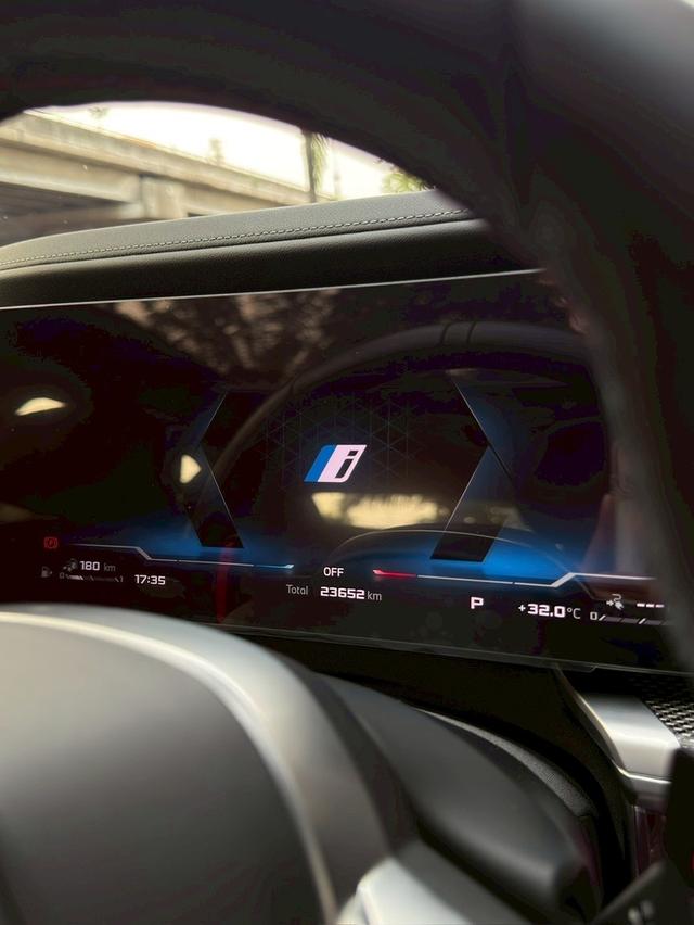 BMW 760e Xdrive 2023 รูปที่ 18