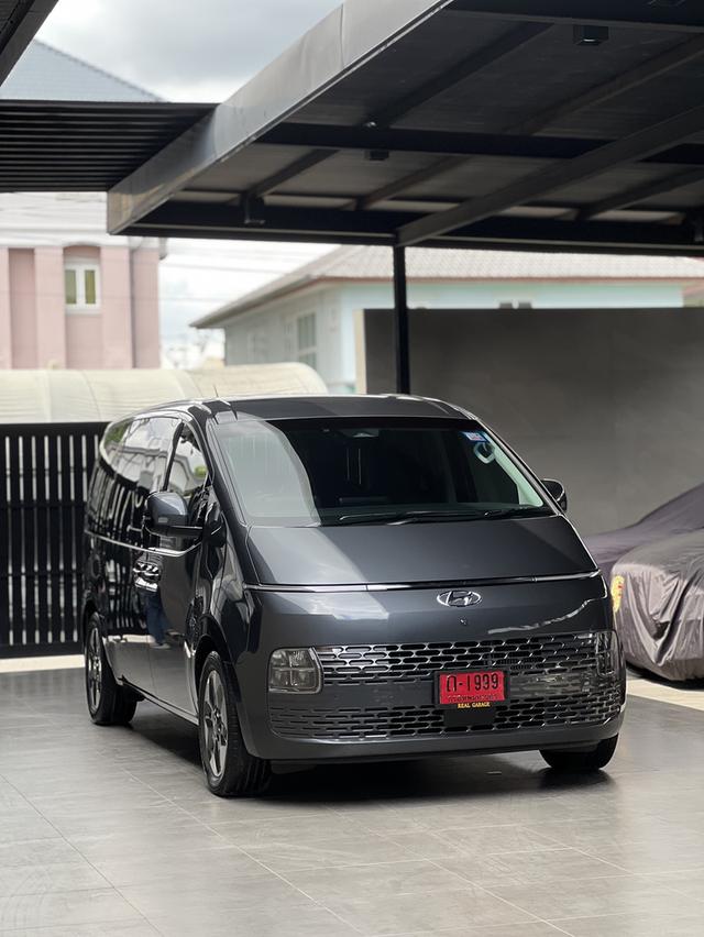 Hyundai Staria 2.2D Sel