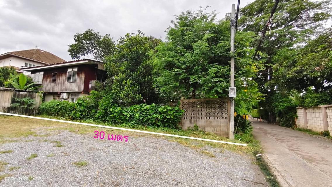 บ้านเดี่ยวถนนลาดพร้าว ใกล้รถไฟฟ้าสายสีเหลือง 1