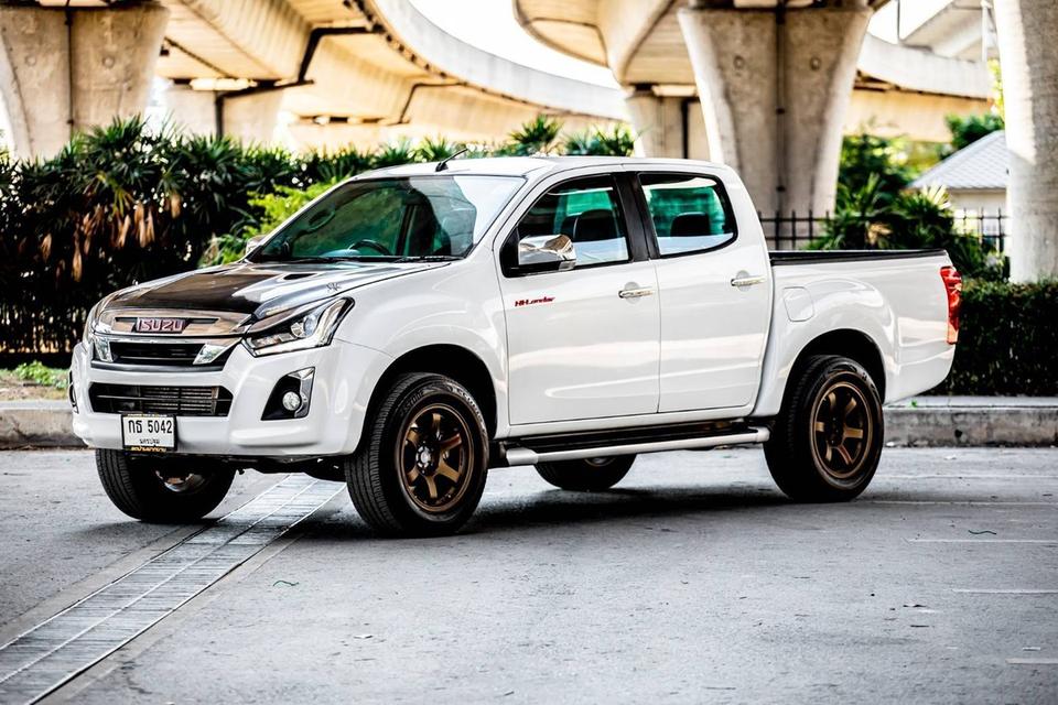 Isuzu D-Max Hi-Lander Cab 4 2.5 VGS Z ท๊อปปี 2012 สีขาว เกียร์ธรรมดา