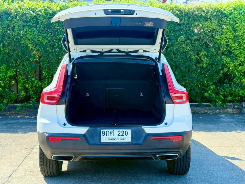 Volvo XC40 T4 เบนซิน ล้วน (MY2020) รูปที่ 8