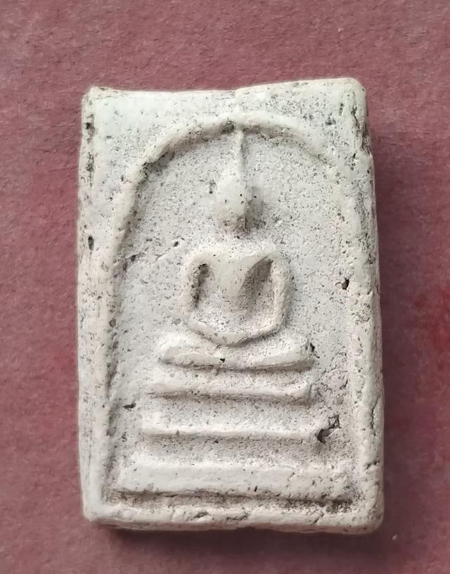 พระสมเด็จพิมพ์ใหญ่คราบกุเก่าถึงยุค