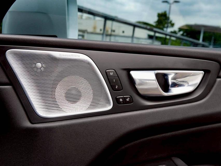 รหัสรถ PR4813 XC60 T8 Twin Engine AWD Recharge  Inscription ปี 2021 ( MY2021 ) 11