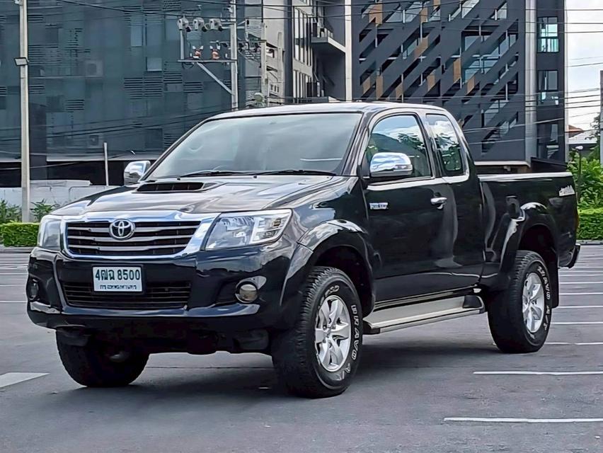 Toyota Vigo Prerunner Smart Cab 2.5 E VN Turbo เกียร์ธรรมดา สีดำ ปี 2013