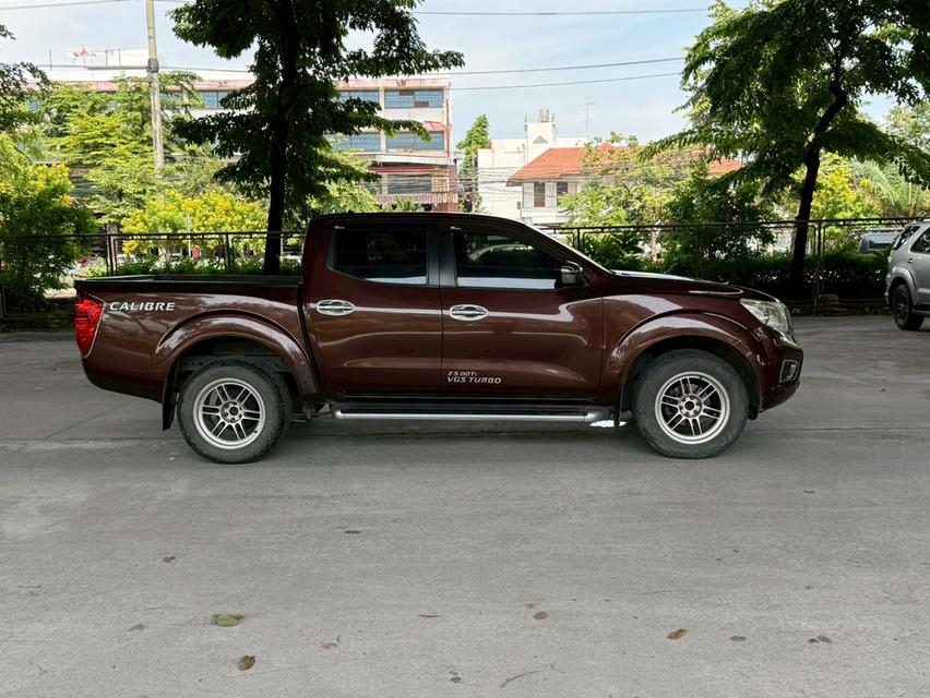 ขายรถ nissan navara Calibre 2.5VGS TURBO 4 ประตู ปี 2016 สีน้ำตาล เกียร์ธรรมดา 8