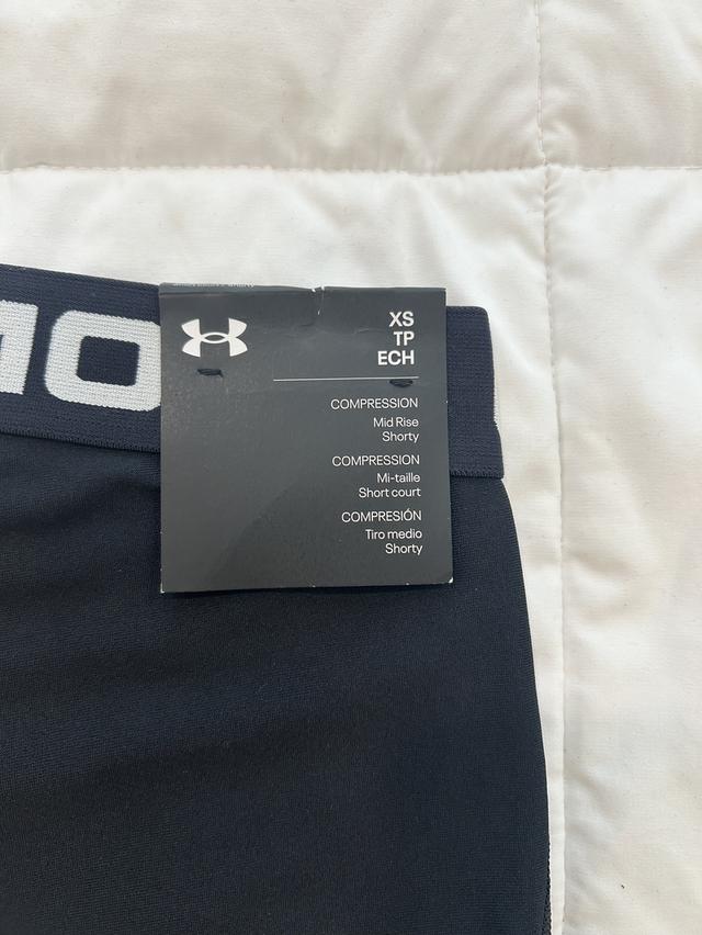 กางเกงกีฬาขาสั้น Under Amour รูปที่ 2