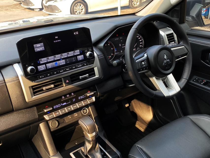 Mitsubishi TRITON Double Cab 2.4 ULTRA 6AT ปี 2023 วิ่ง 9xx km 15