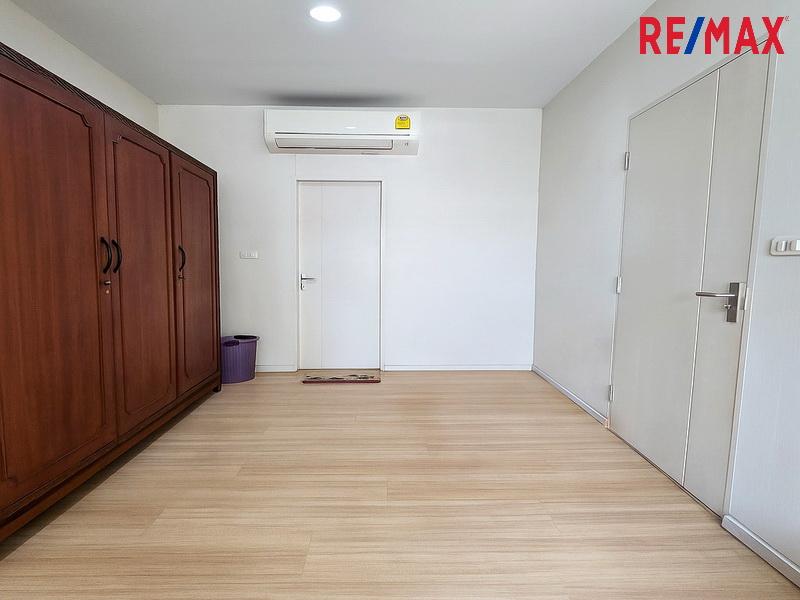 ขายทาวน์โฮม 3 ชั้น บ้านกลางเมือง กัลปพฤกษ์ ใกล้เดอะมอลล์บางแค ซ.ศาลธนบุรี 29/2 กำนันแม้น 14