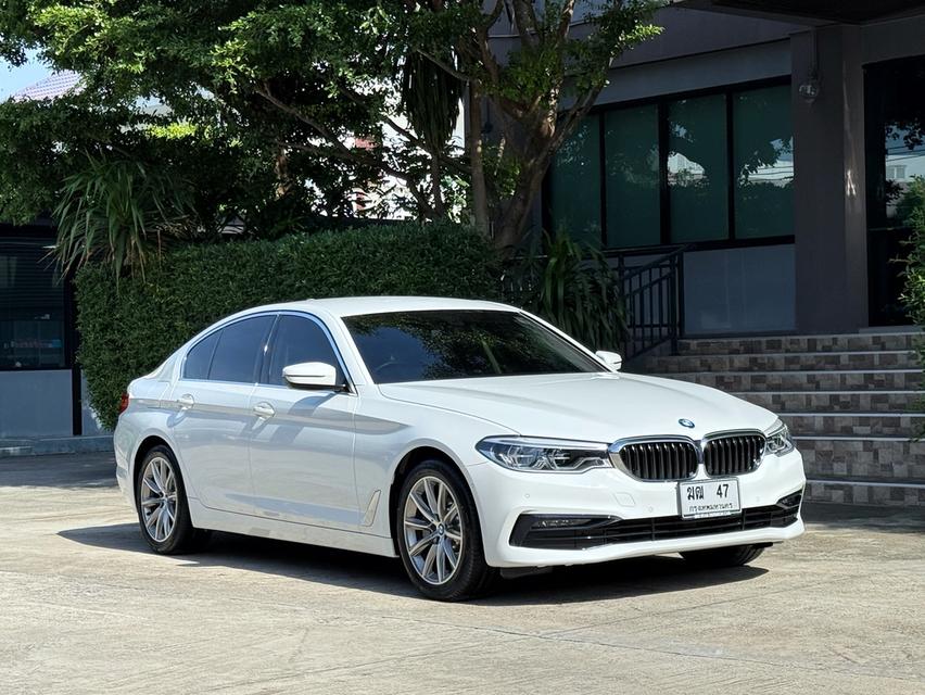 2020 BMW SERIES 5 G30 รถมือเดียวป้ายแดง รถออกศูนย์ BMW THAILAND รถวิ่งน้อยเพียง 80,000 กม เข้าศูนย์ตลอด รถไม่มีอุบัติเหตุครับ