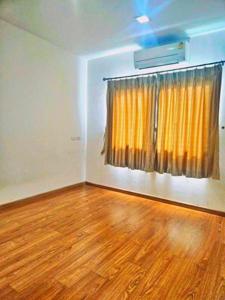 สายไหม วัชรพล-สุขาภิบาล5 28-34 3 ชั้น 4 น้ำ 50 ตร.ว. 200 ตร.ม. คฤหาสน์ 5นอน ให้เช่า1.3 กม.แยกจตุโชติ 8