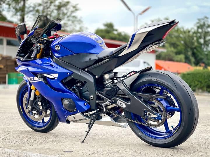 มอเตอร์ไซค์ Yamaha R6 สีน้ำเงิน 6