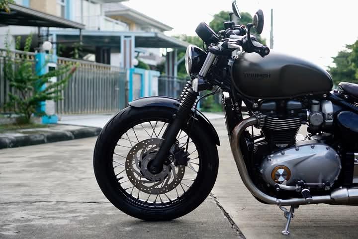 Triumph Bonneville Bobber มือสองสวยๆ 6