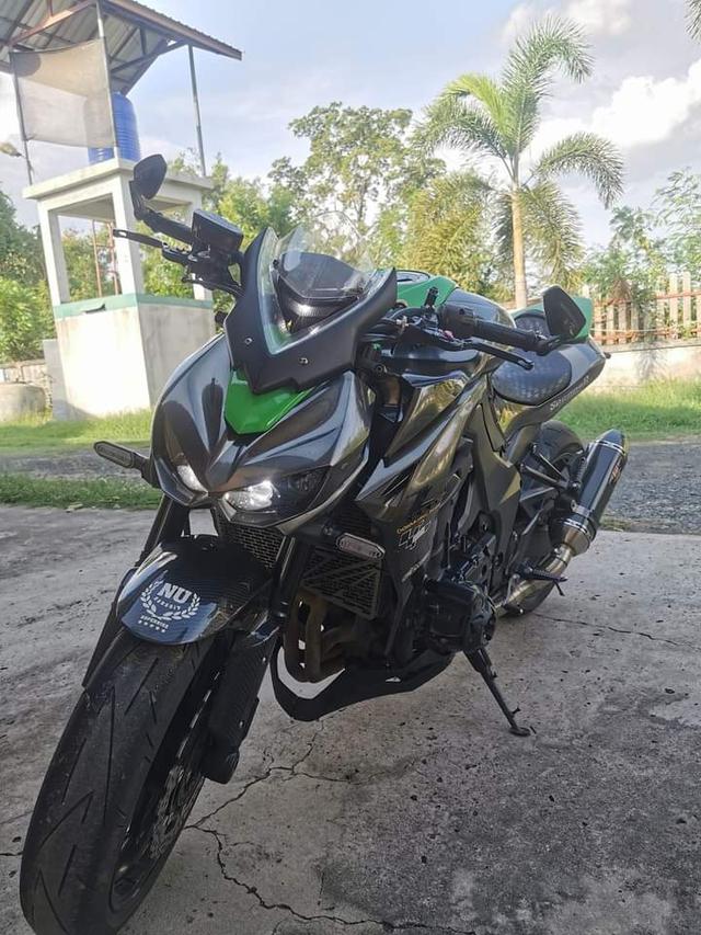 Kawasaki Z1000 1