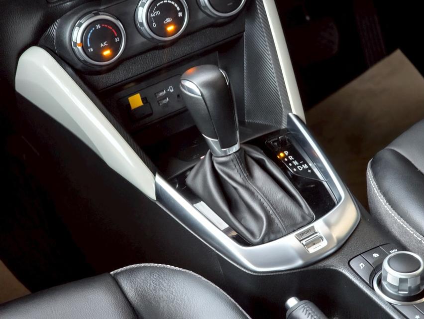 รหัสรถ CBLX3013 ✨ MAZDA2 1.3S Sport ปี 2023 (จดปี 2025) โฉมไมเนอร์เชนจ์ รูปที่ 15