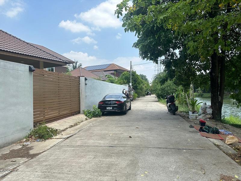 ขายที่ดินเปล่าแปลงสวย พร้อมบ้าน1หลัง ขนาด 333 ตรว ทำเลดีใกล้ถนนรัชดาภิเษก จตุจัตร กทม. 6