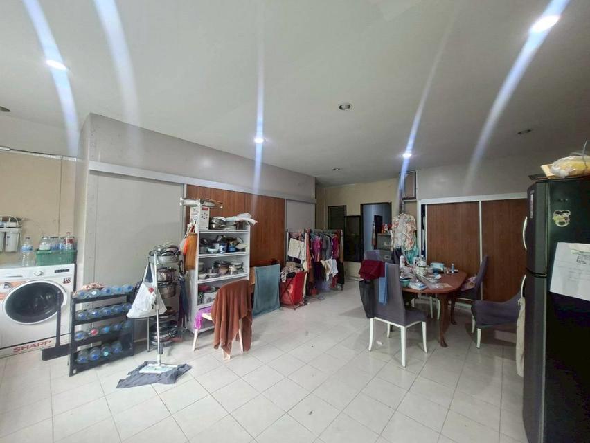 ขายบ้าน 2 ชั้น พร้อมโรงจอดรถ หมู่บ้านพรธิสาร5 คลอง7 4