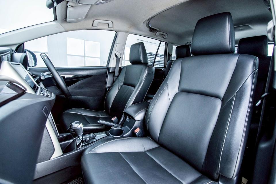  TOYOTA INNOVA 2.8 V CRYSTA 2018  8