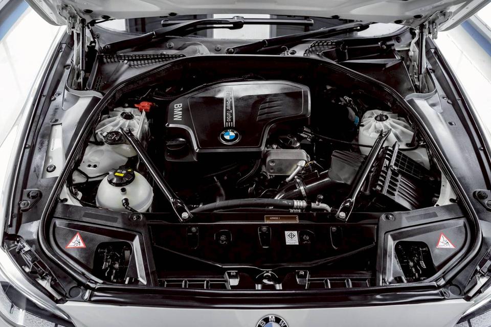 รหัสรถ PR44 📌BMW 528i Luxury Line (Model F10 LCI) 9