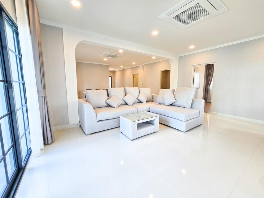 ขาย บ้านเดี่ยว 𝐂𝐞𝐧𝐭𝐫𝐨 𝐁𝐚𝐧𝐠𝐧𝐚 🏡แบบบ้านใหญ่สุดในโครงการ เฟอร์นิเจอร์ครบ หน้าบ้านทิศเหนือ ฮวงจุ้ยดีเยี่ยม 10/10 5
