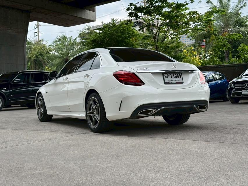 Mercedes-Benz C300e AMG ปี 2020 รูปที่ 3