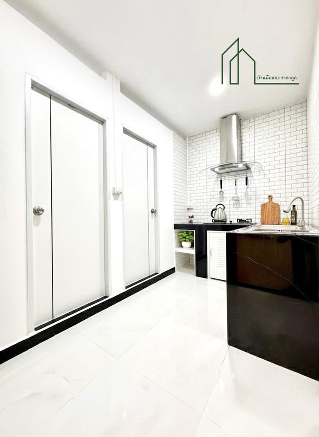 ทาวน์เฮ้าส์ 2 ชั้น แต่งใหม่พร้อมอยู่ ซอยจรัญ 37 ใกล้ห้างแม็คโครจรัญ บางกอกน้อย 5