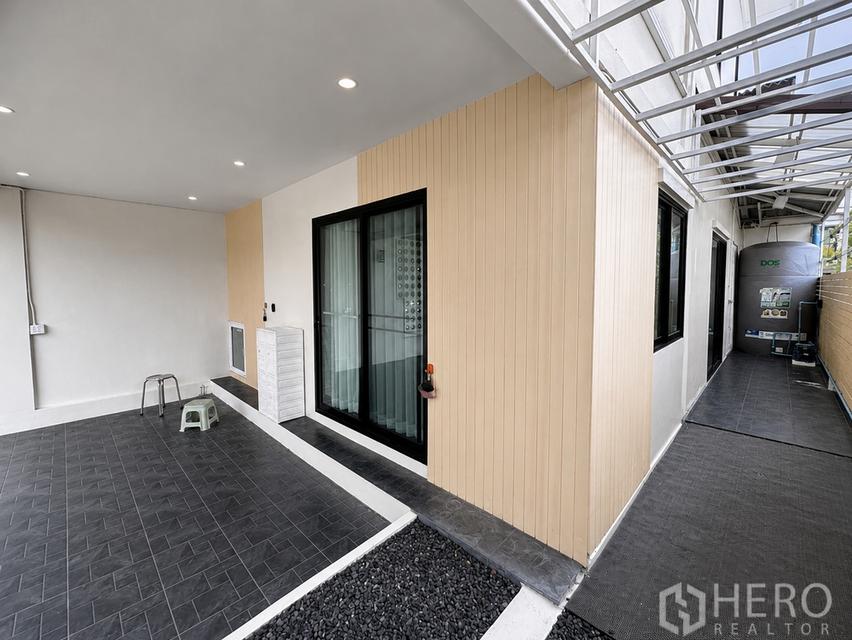 ขายทาวน์โฮมโมเดิร์น 4 ห้องนอน พร้อมครัวปิด โครงการบ้านฟ้าปิยรมย์ เทอร์เร่ (เฟส 12) ลาดสวาย ลำลูกกา ปทุมธานี HRE00937 16