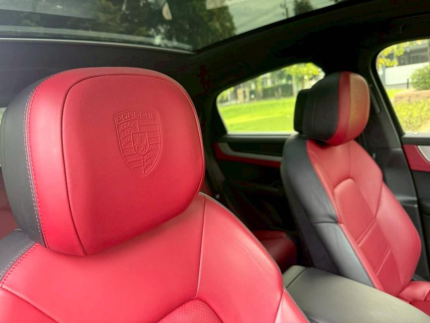 CAYENNE COUPE  9