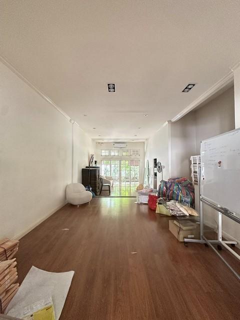 ให้เช่า Townhome 2 ชั้น 3 ห้องนอน หมู่บ้าน Parklane ปรีดีพนมยงค์ 35 สุขุมวิท 71 เหมาะทำ Home Office หรือ อยู่อาศัย 3