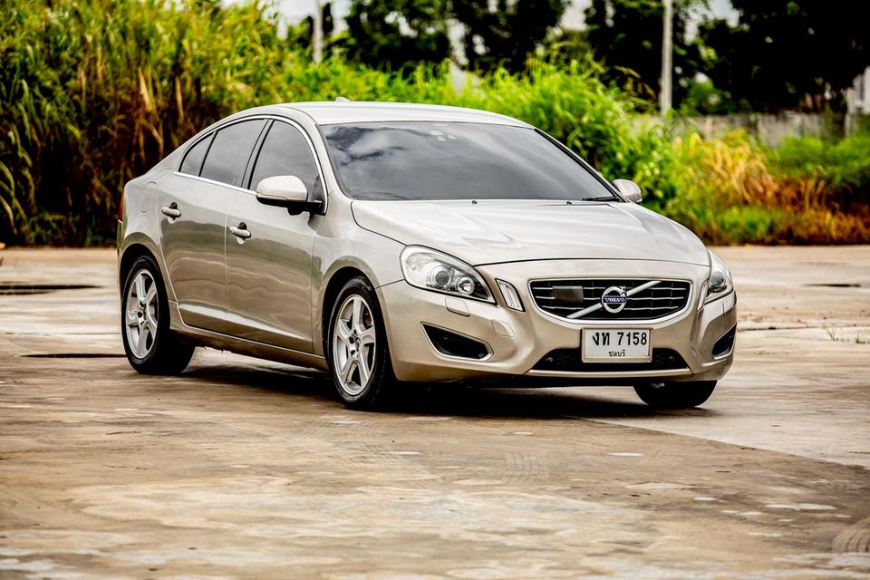 Volvo S60 S ปี 2014 สีเทา สวยสภาพดีมากๆ  3