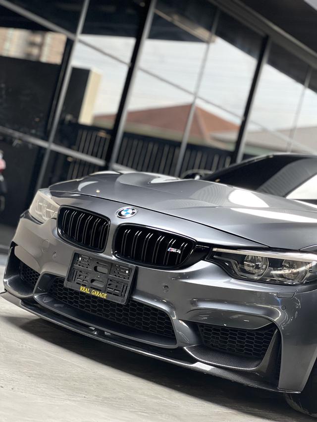 BMW 430i M Sport Coupe 8