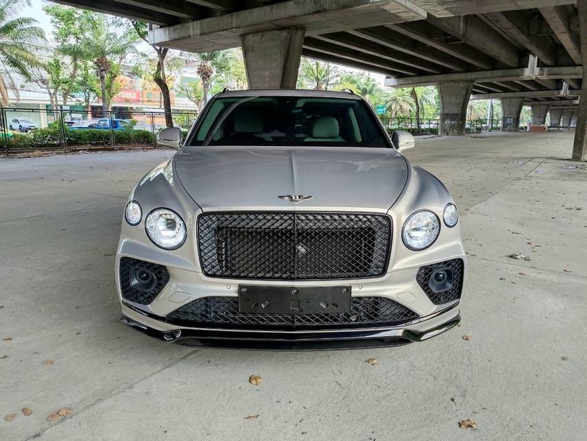 รหัสรถ PEAT53 🚐🚙 Bentley Bentayga Hybrid (demo)