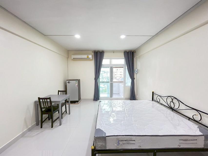 ดุสิตคอนโดมิเนียม ถนนพระราม 5 เขตดุสิต 24 ตรม 1 นอน 1 ครัว ตกแต่งพร้อมอยู่ ใกล้ BTS อนุสาวรียชัย 2