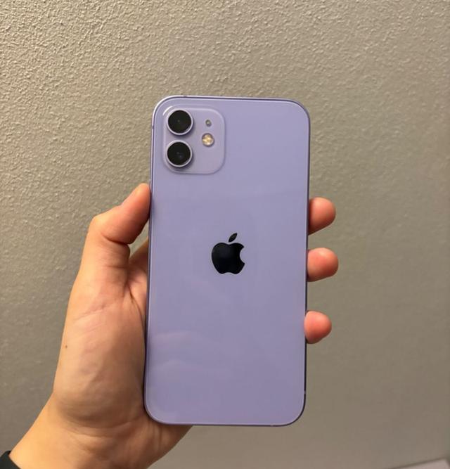 iPhone 12 สีม่วง