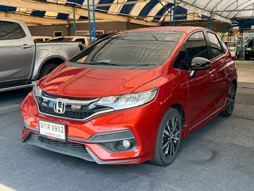 รถบ้าน มือเดียวป้ายแดง ฟรีดาวน์ได้ 3