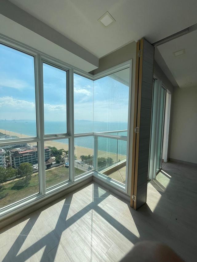 Cetus Beachfront Condo 1 bed 1