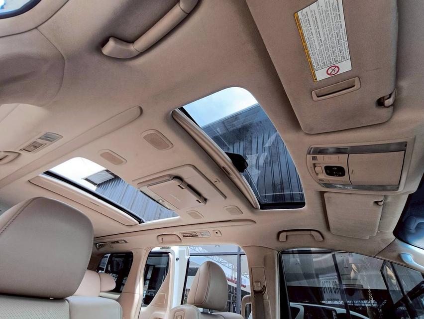 ขาย Toyota Alphard 2.4Hybrid ปี14 15