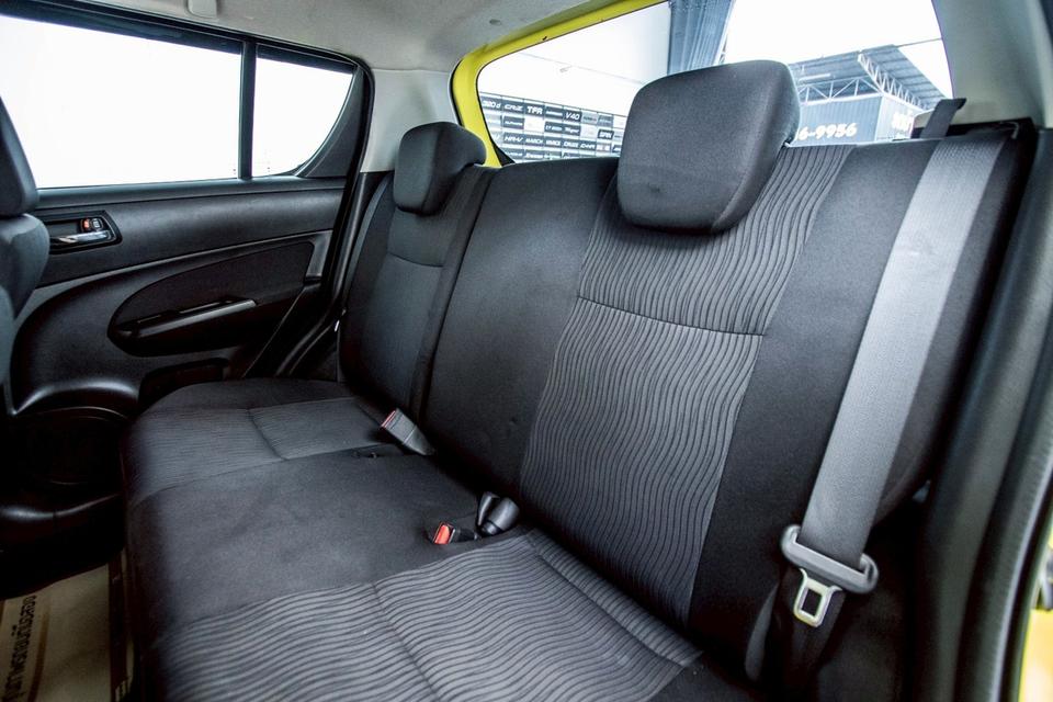 SUZUKI SWIFT 1.2 GL 2012 9