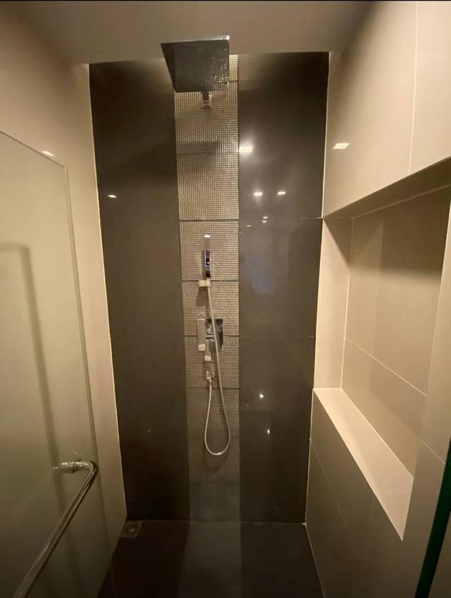 Rhythm  Sukhumvit. 44/1 Unit 1/310 Size: 45 sq.m Floor  22 1 bedroom 1 bathroom  BTS:  Pra kanong  Sale :  7,900,000 Baht Line id: kingrice79 19