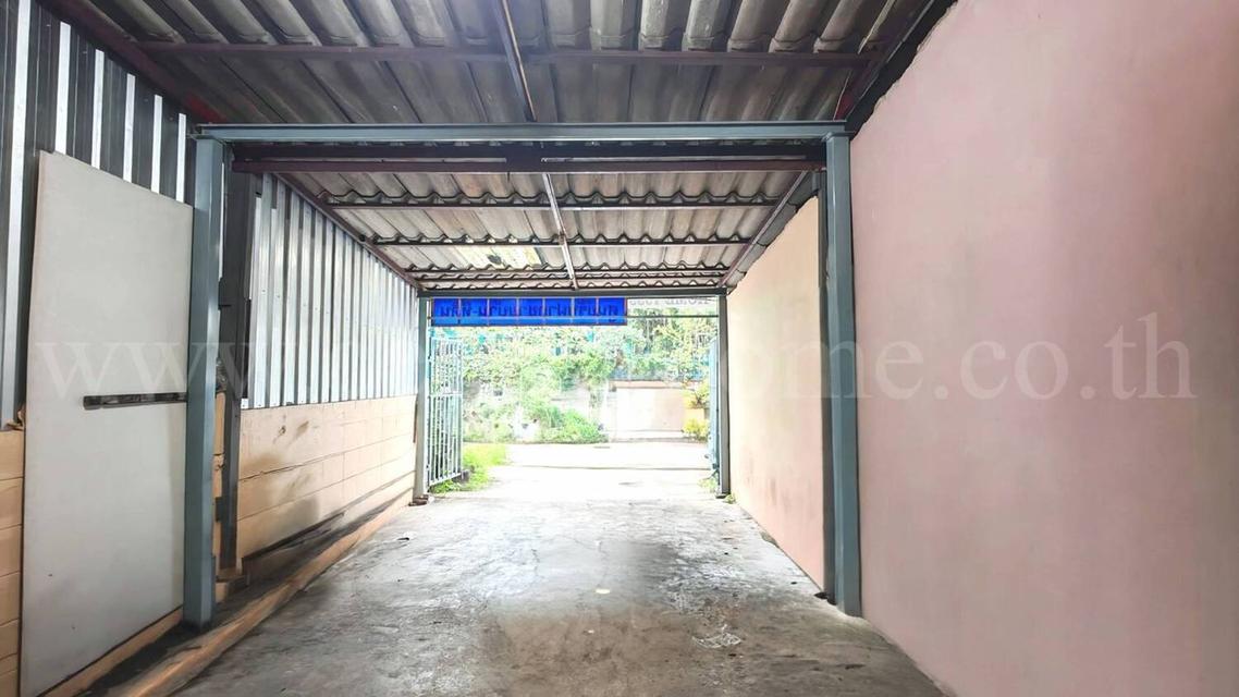 อาคารพาณิชย์ 3 ชั้นครึ่ง ติดรถไฟฟ้า MRT สถานีลาดพร้าว 101 13