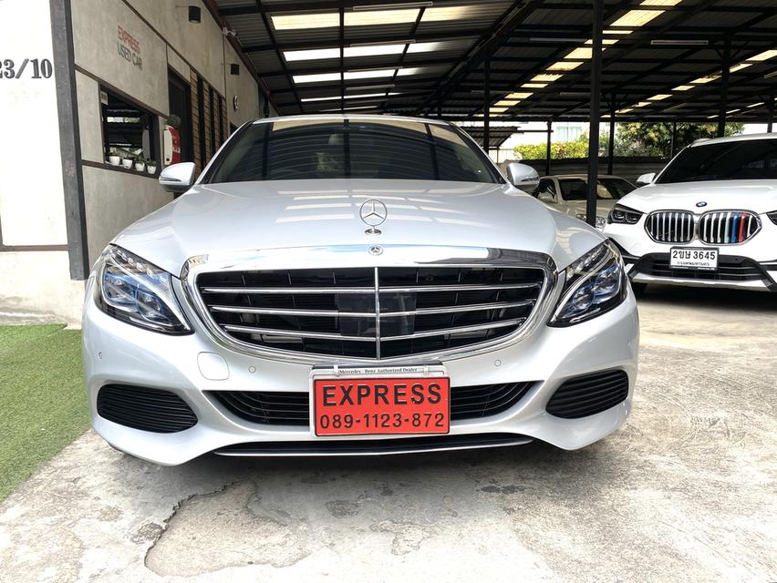 BENZ C350e 2.0 Plug-in Hybrid Exclusive ปี2018 แท้ รถมือเดียวเข้าศูนย์ตามระยะถึงปัจจุบัน 2