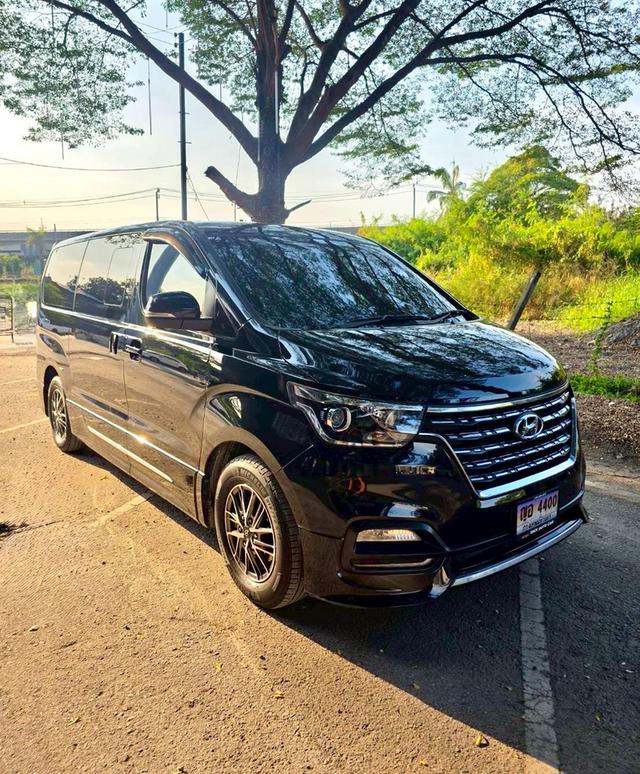 HYUNDAI H-1 2.5 Deluxe สีดำ ปี 2020 ไมล์ 50,000 กม. รูปที่ 3