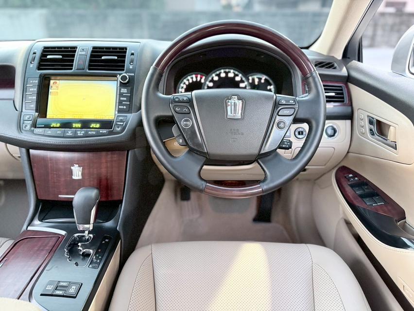 ปี 2009 TOYOTA CROWN, 2.5 ROYAL SALOON เบนซินล้วนไม่เคยติดแก๊สเล่มสวยไม่มีชำรุดไม่สูญหาย รูปที่ 16