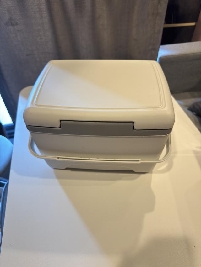 กระติกน้ำเก็บความเย็น ICE-TRIP ขนาด 8 ลิตร