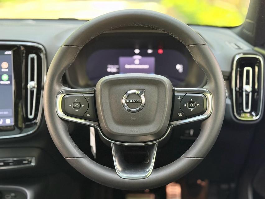 รหัสรถ PJP8698 2022 VOLVO XC40 Recharge Pure Electric Twin Motor AWD รูปที่ 9