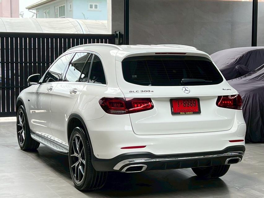 Mercedes-Benz GLC300 2.0 e 4MATIC AMG Dynamic 4WD SUV