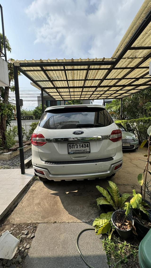 Ford Everest 2.2L Titanium 4x2 AT: เครื่องยนต์ 2.2ลิตร ขับเคลื่อน2ล้อ ปี2015 รูปย่อยที่ 3